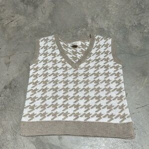Jessica Simpson‎ Tops | Women's Sweater Vest Size Small / Nwot / Nn-23
